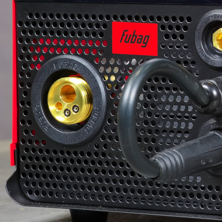 Сварочный полуавтомат FUBAG IRMIG 160 SYN LED (с горелкой 150А в комплекте) в Москве фото