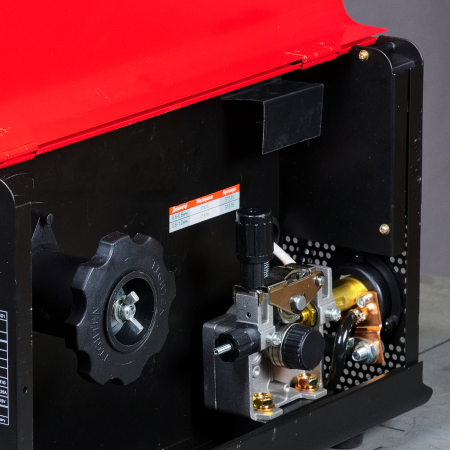 Сварочный полуавтомат FUBAG IRMIG 180 SYN LED с горелкой 250 А в комплекте в Москве фото